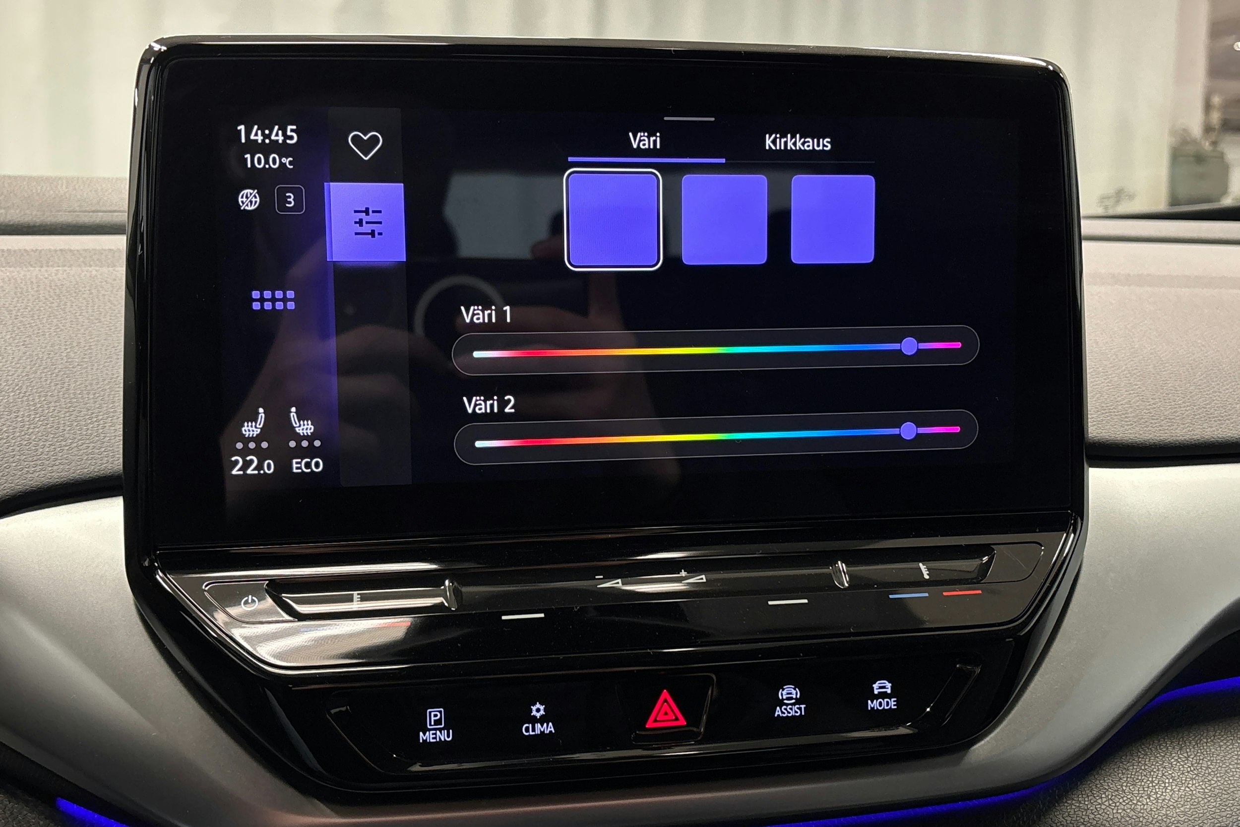 harmaa Volkswagen ID.4 2023 kuva 23.