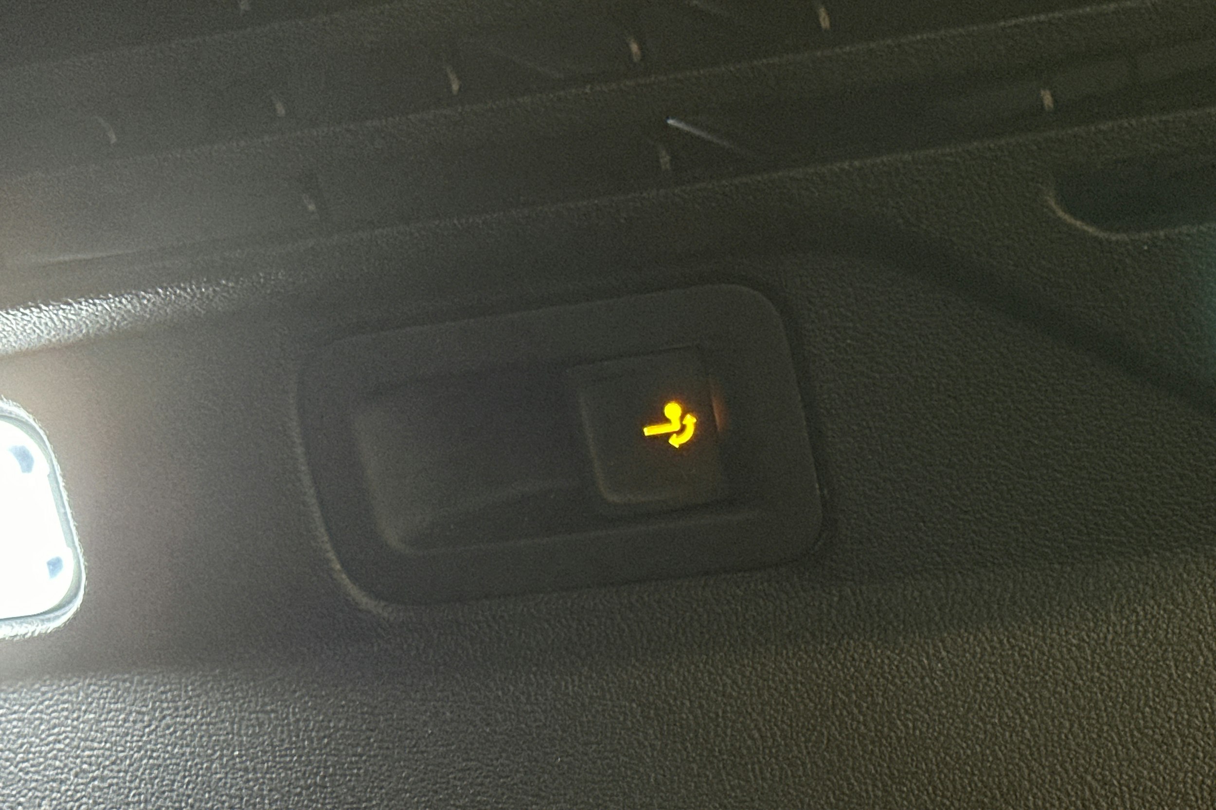 harmaa Volkswagen ID.4 2023 kuva 15.