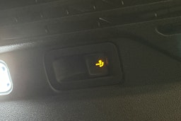 harmaa Volkswagen ID.4 2023 kuva 15.