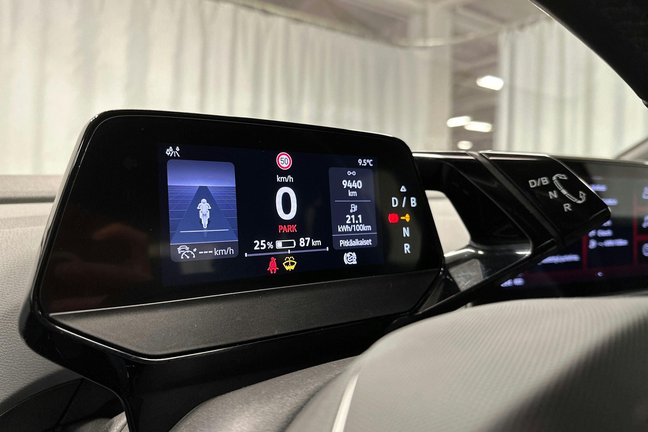 harmaa Volkswagen ID.4 2023 kuva 21.