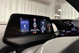 harmaa Volkswagen ID.4 2023 kuva 21.