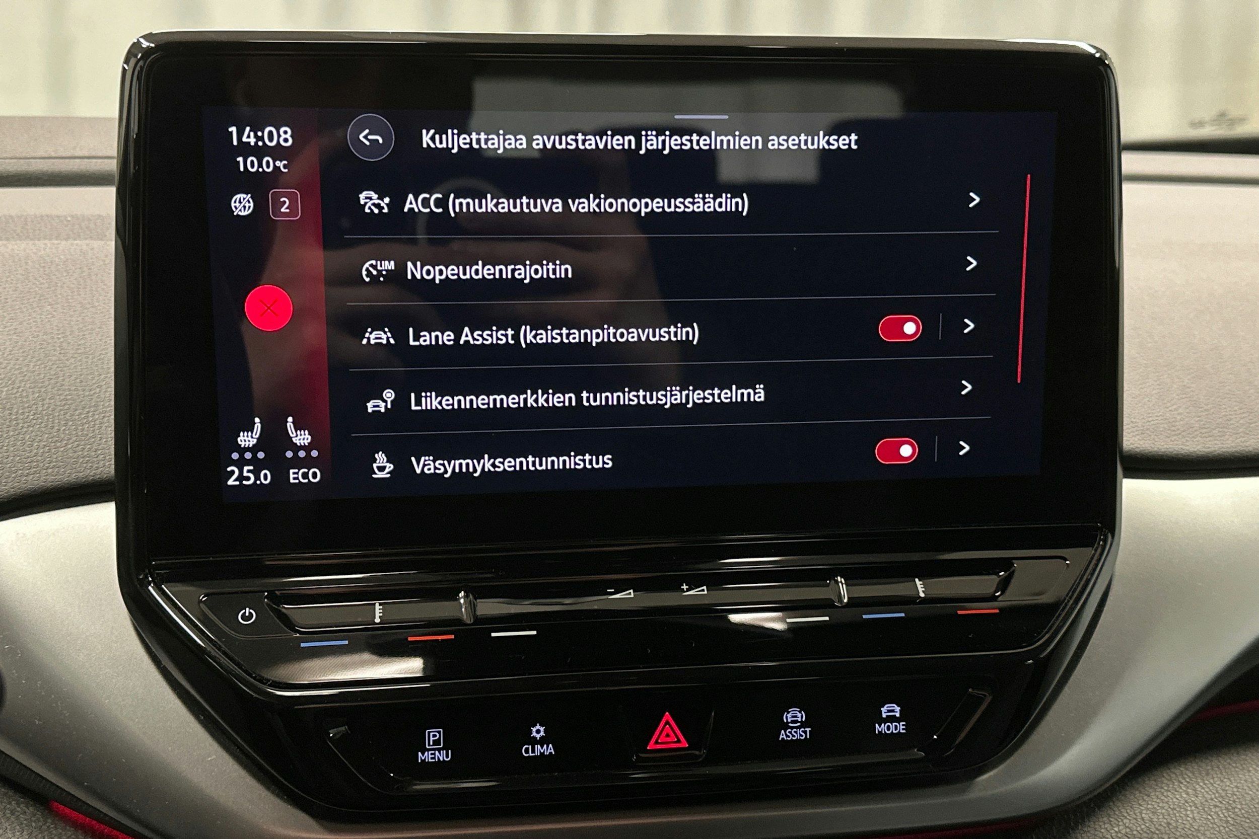 harmaa Volkswagen ID.4 2023 kuva 26.