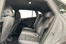 harmaa Volkswagen ID.4 2023 kuva 8.