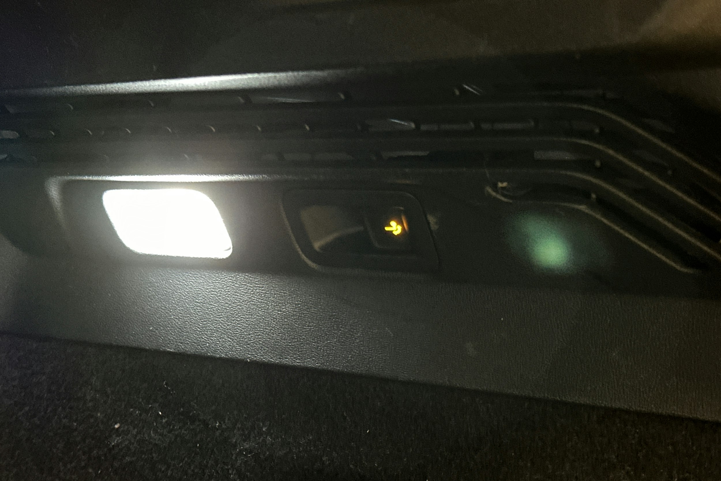 harmaa Volkswagen ID.4 2023 kuva 12.