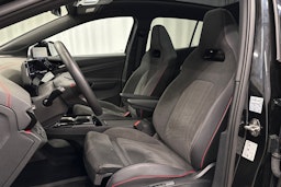 musta Volkswagen ID.4 2023 kuva 18.