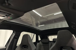 musta Volkswagen ID.4 2023 kuva 33.