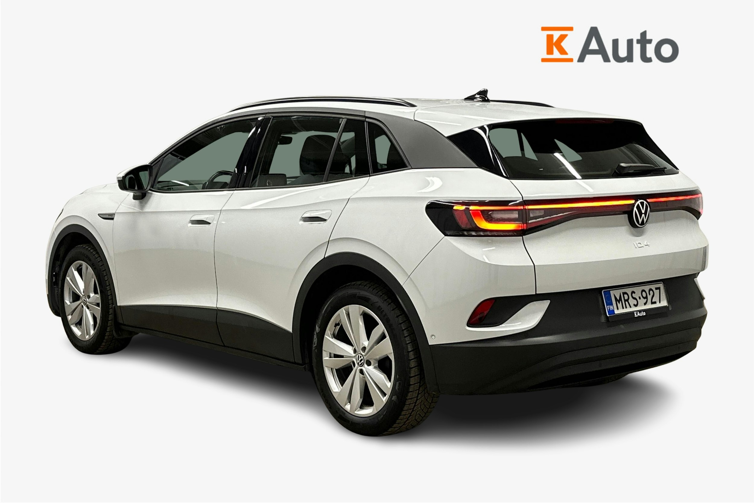 valkoinen Volkswagen ID.4 2023 kuva 2.