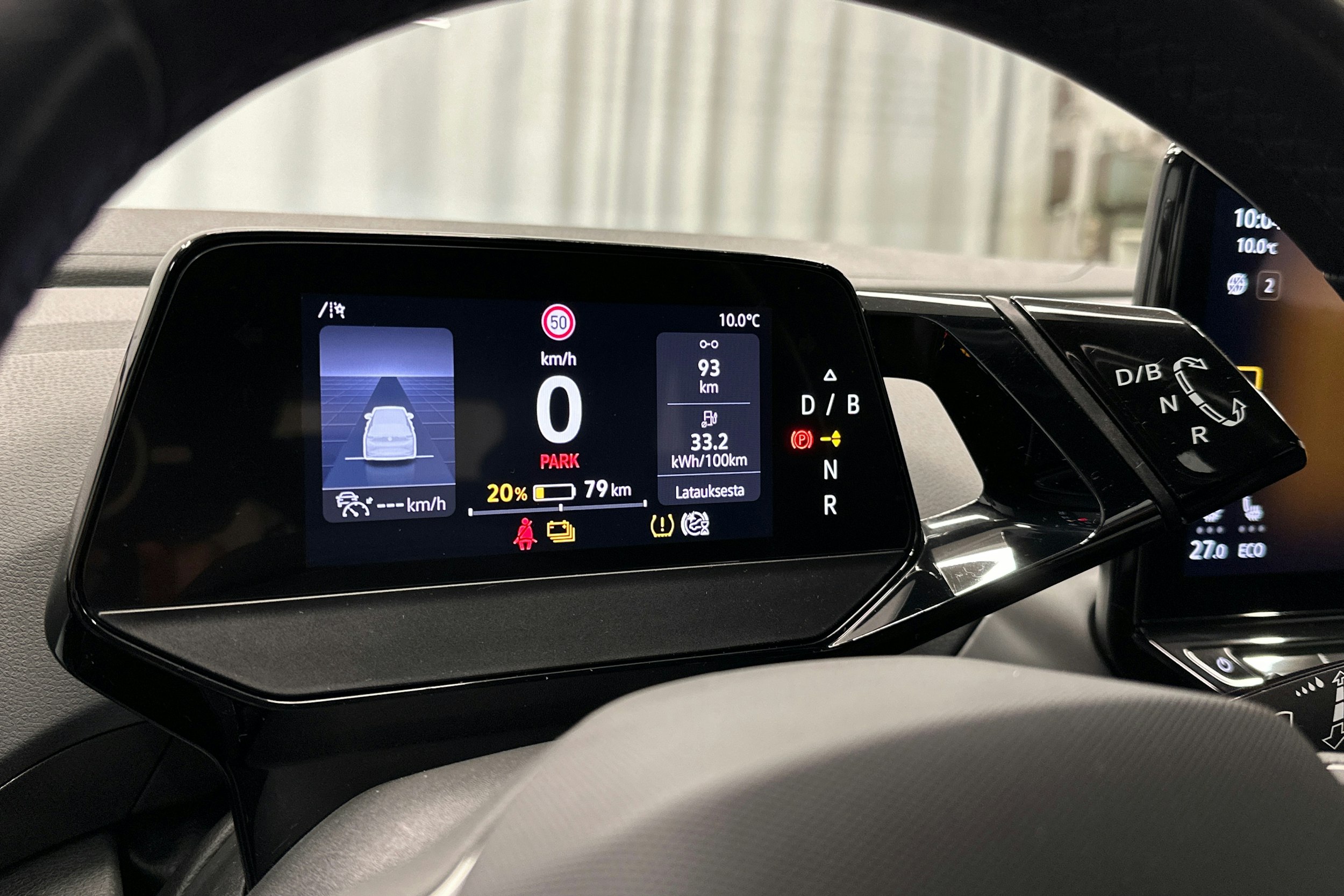 valkoinen Volkswagen ID.4 2023 kuva 20.