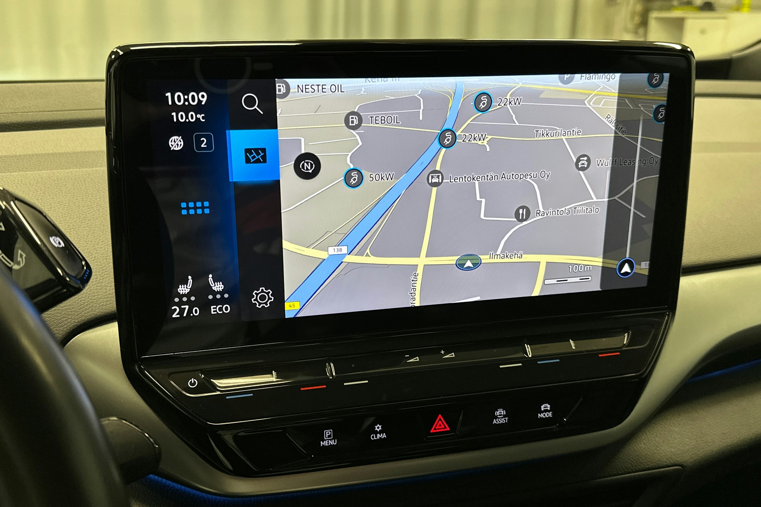 valkoinen Volkswagen ID.4 2023 kuva 25.