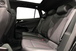 musta Volkswagen ID.4 2023 kuva 11.