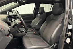 musta Volkswagen ID.4 2023 kuva 18.