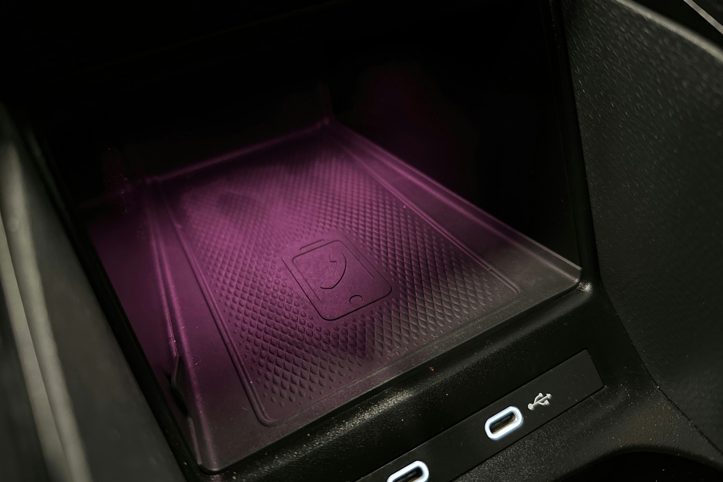 musta Volkswagen ID.4 2023 kuva 31.