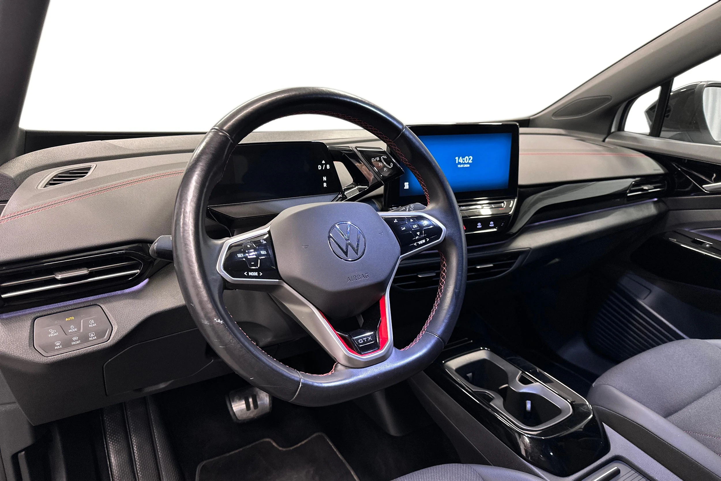 valkoinen Volkswagen ID.4 2023 kuva 6.