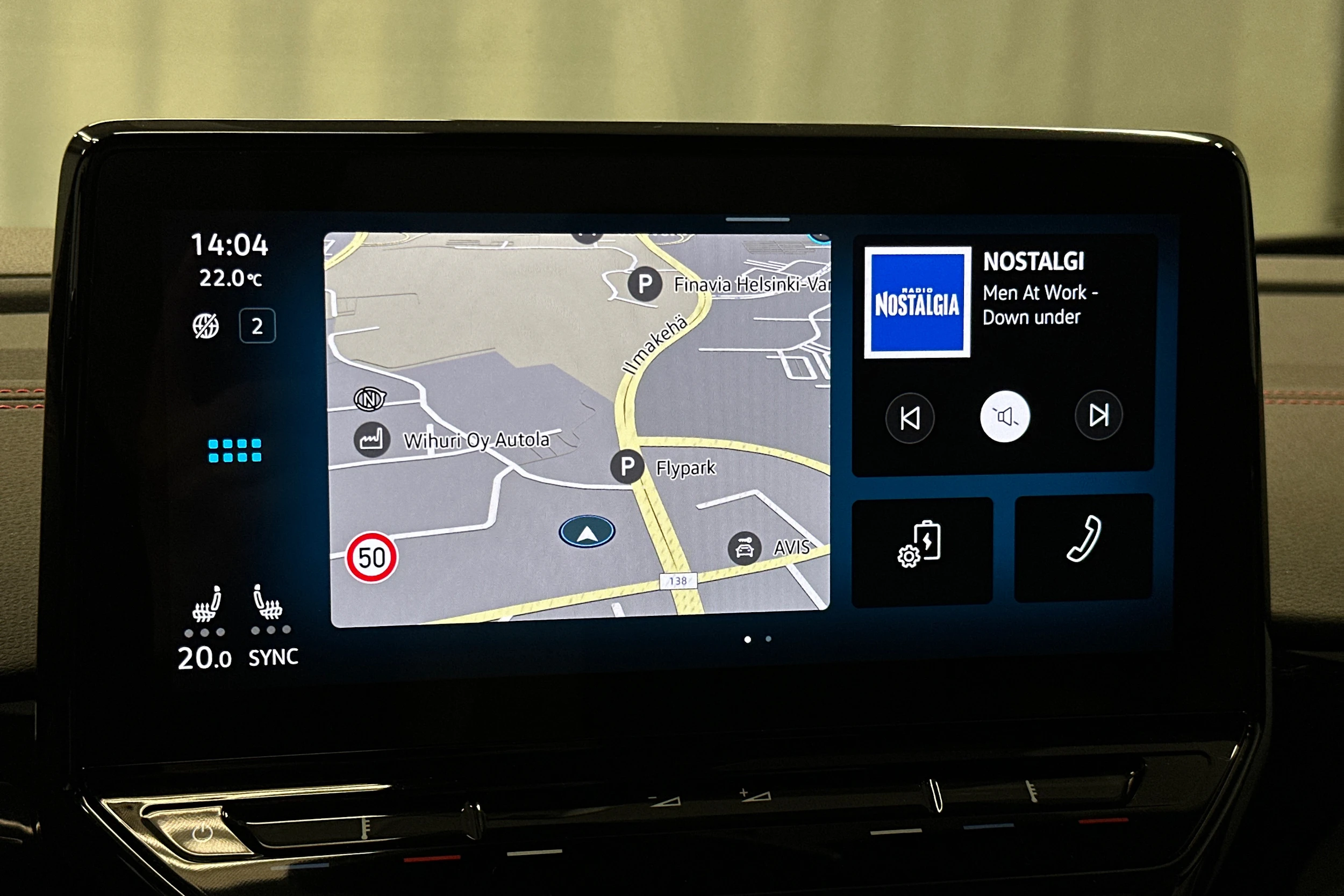 valkoinen Volkswagen ID.4 2023 kuva 16.