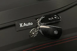 valkoinen Volkswagen ID.4 2023 kuva 43.