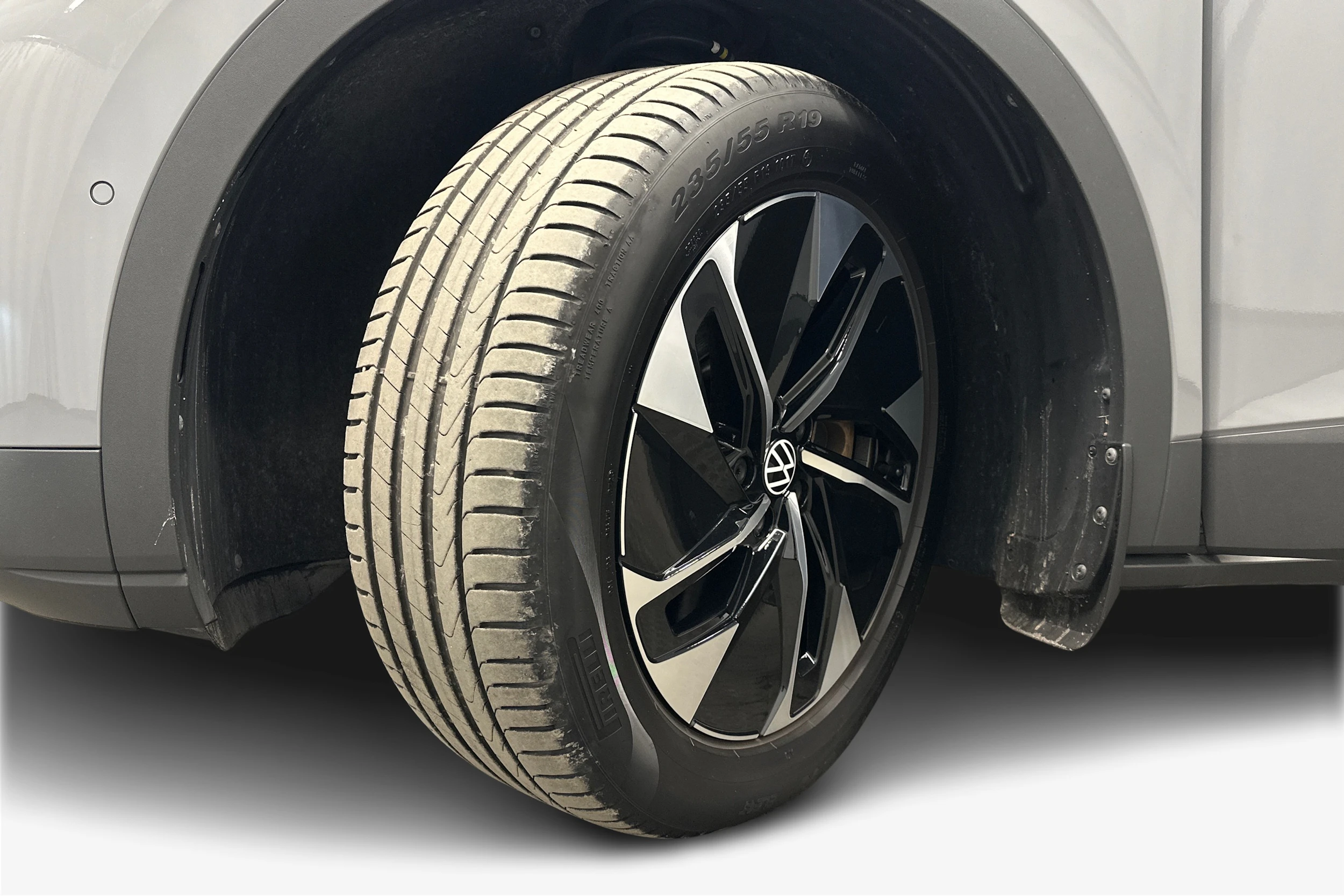 harmaa Volkswagen ID.4 2023 kuva 9.