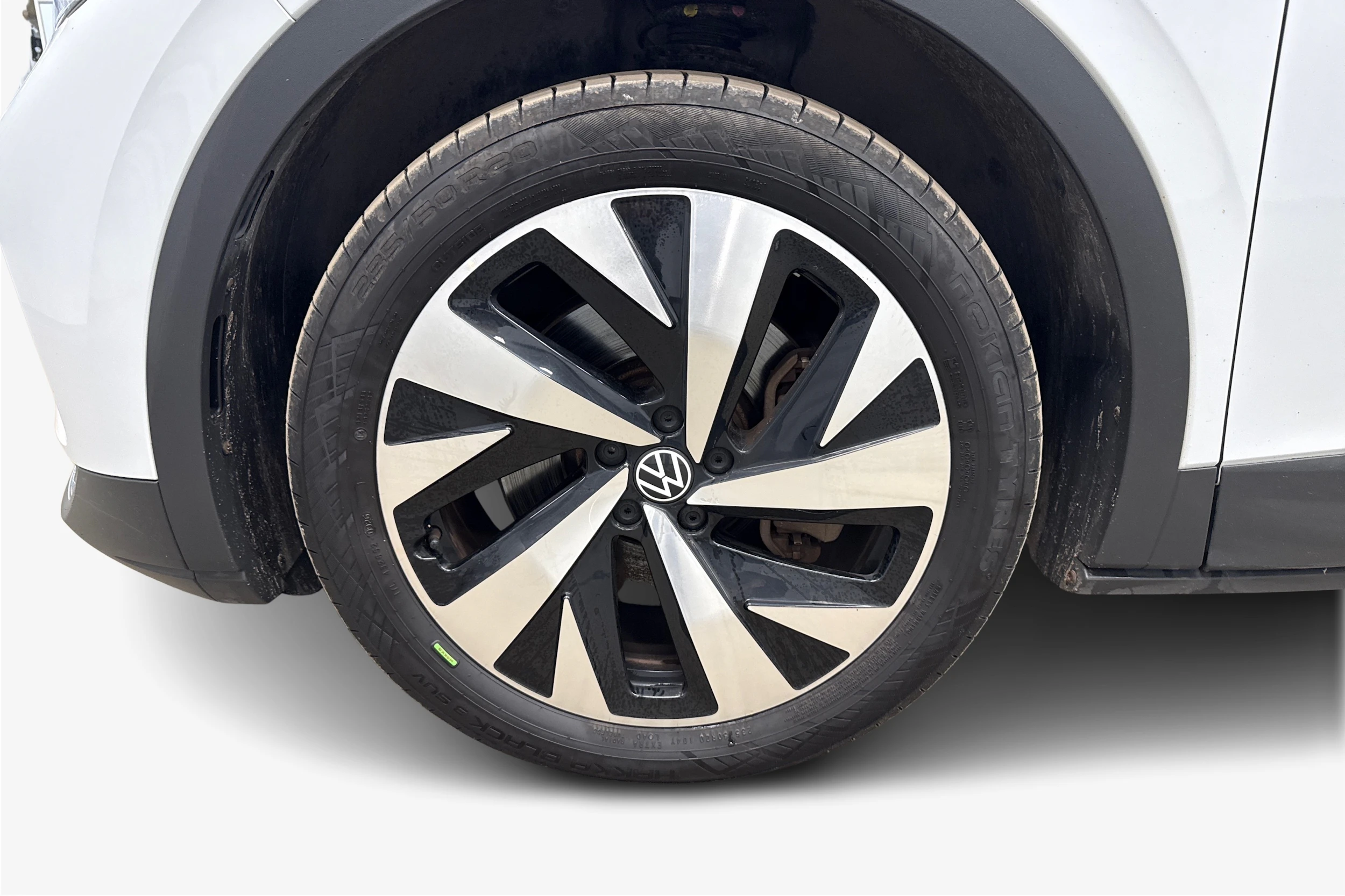 valkoinen Volkswagen ID.4 2023 kuva 9.