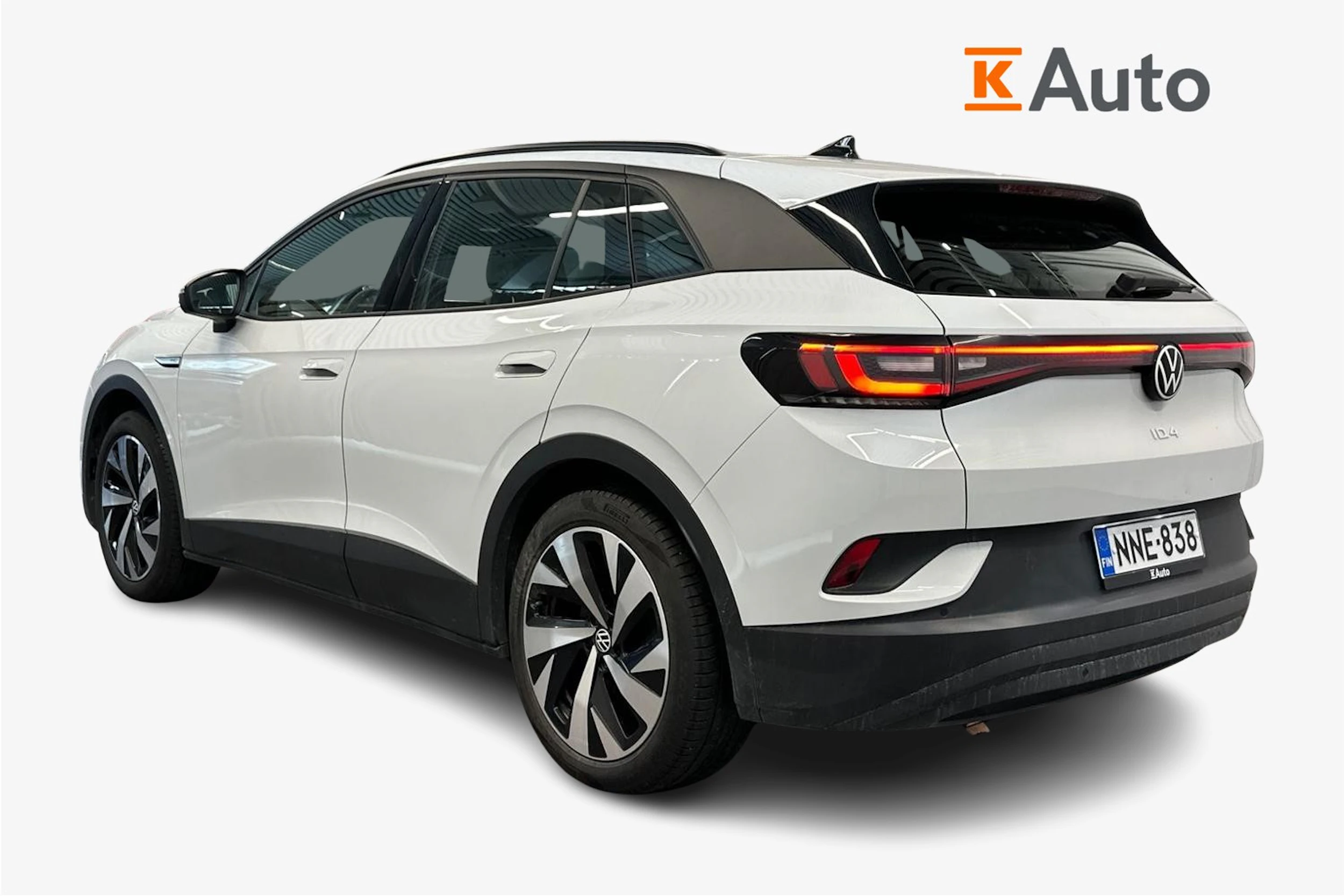 valkoinen Volkswagen ID.4 2023 kuva 2.