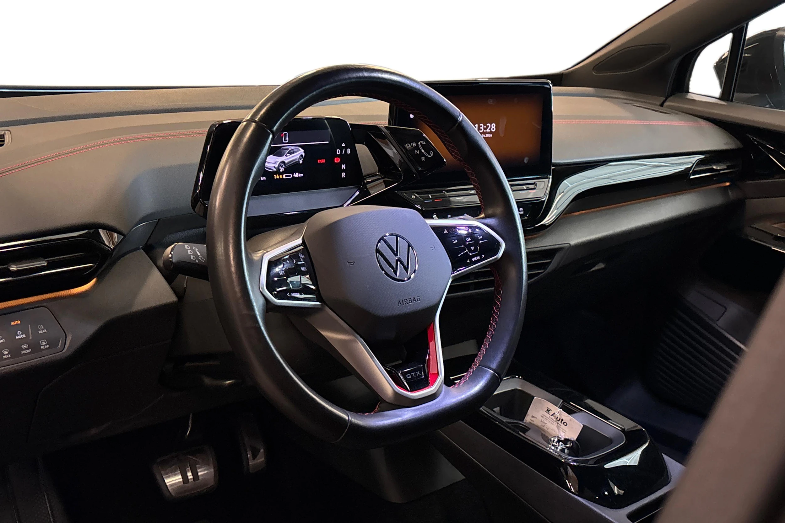 musta Volkswagen ID.4 2023 kuva 3.