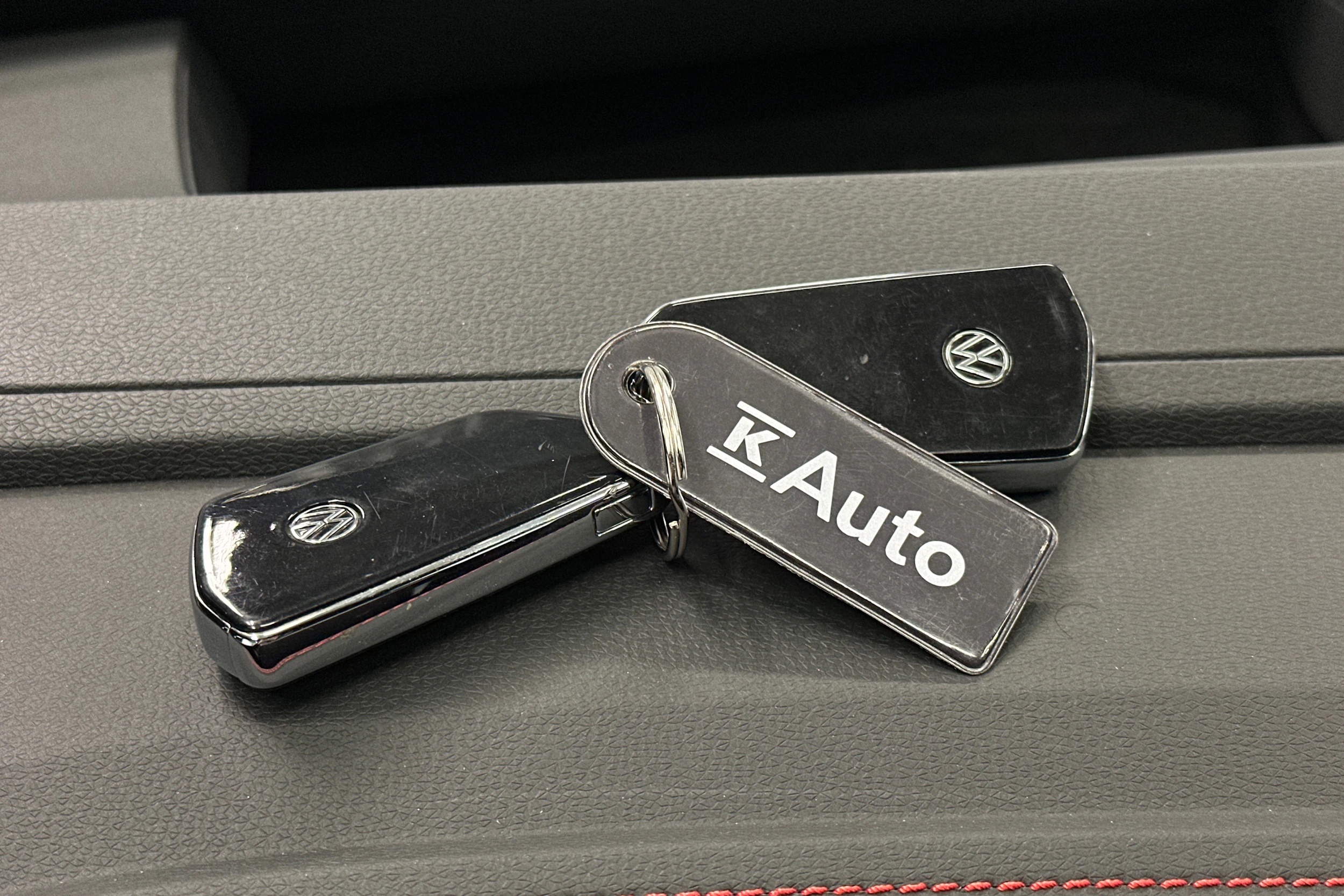 musta Volkswagen ID.4 2023 kuva 29.