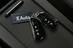 punainen Volkswagen ID.4 2023 kuva 34.