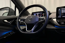 harmaa Volkswagen ID.4 2023 kuva 13.