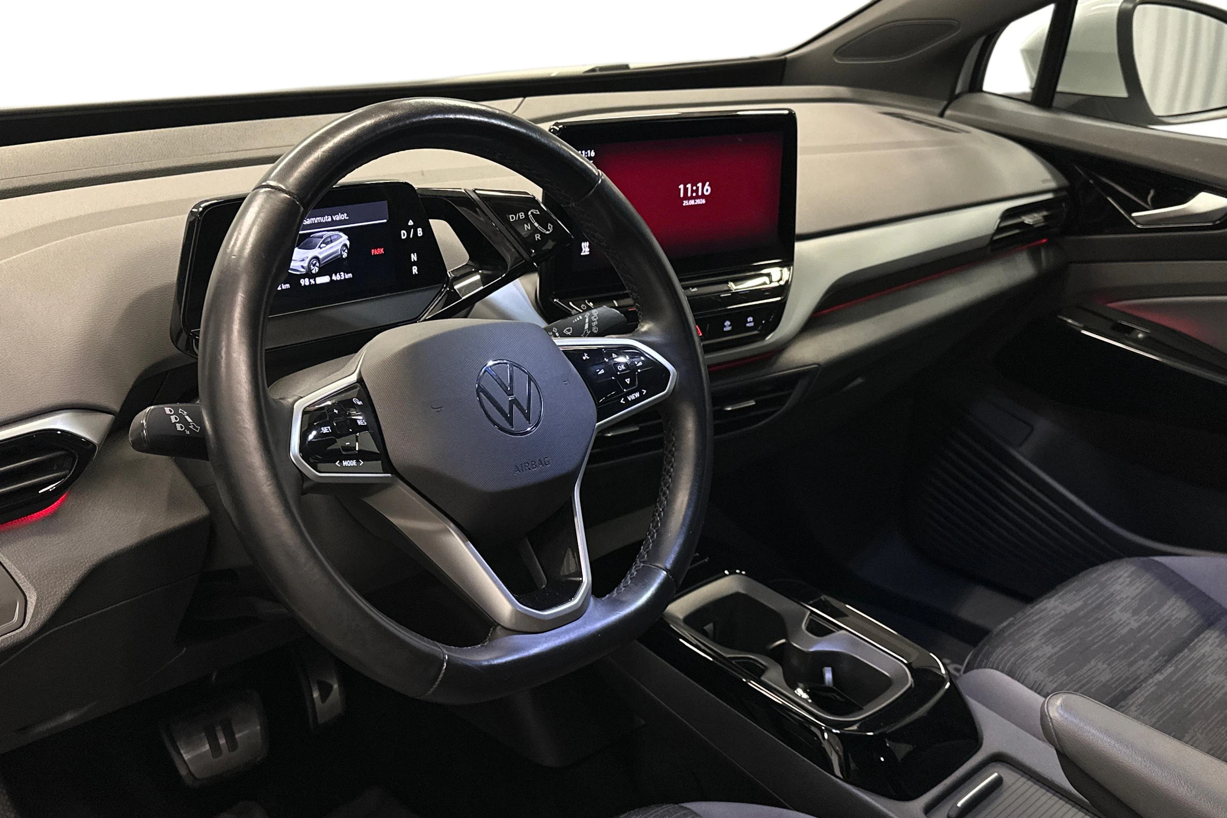 valkoinen Volkswagen ID.4 2023 kuva 6.