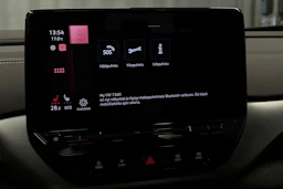 valkoinen Volkswagen ID.4 2023 kuva 19.