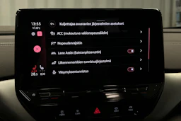 valkoinen Volkswagen ID.4 2023 kuva 26.