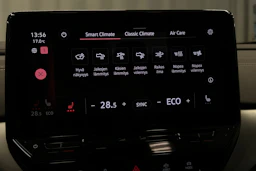 valkoinen Volkswagen ID.4 2023 kuva 28.