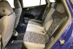 sininen Volkswagen ID.4 2023 kuva 10.