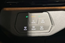 sininen Volkswagen ID.4 2023 kuva 24.