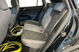 musta Volkswagen ID.4 2023 kuva 10.