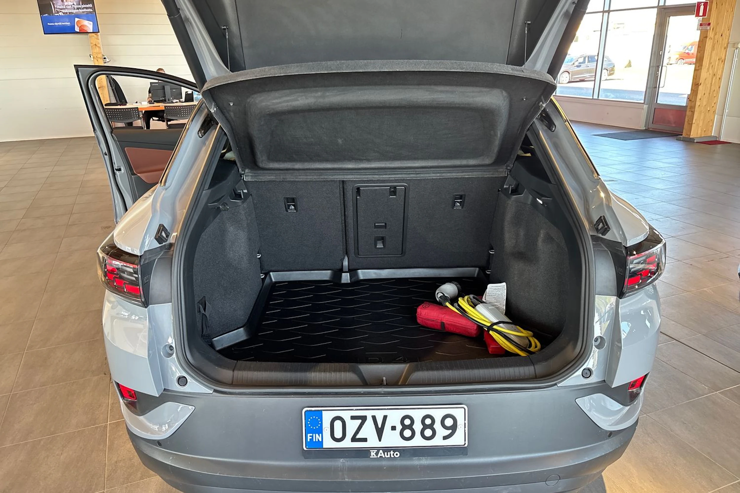 harmaa Volkswagen ID.4 2023 kuva 21.