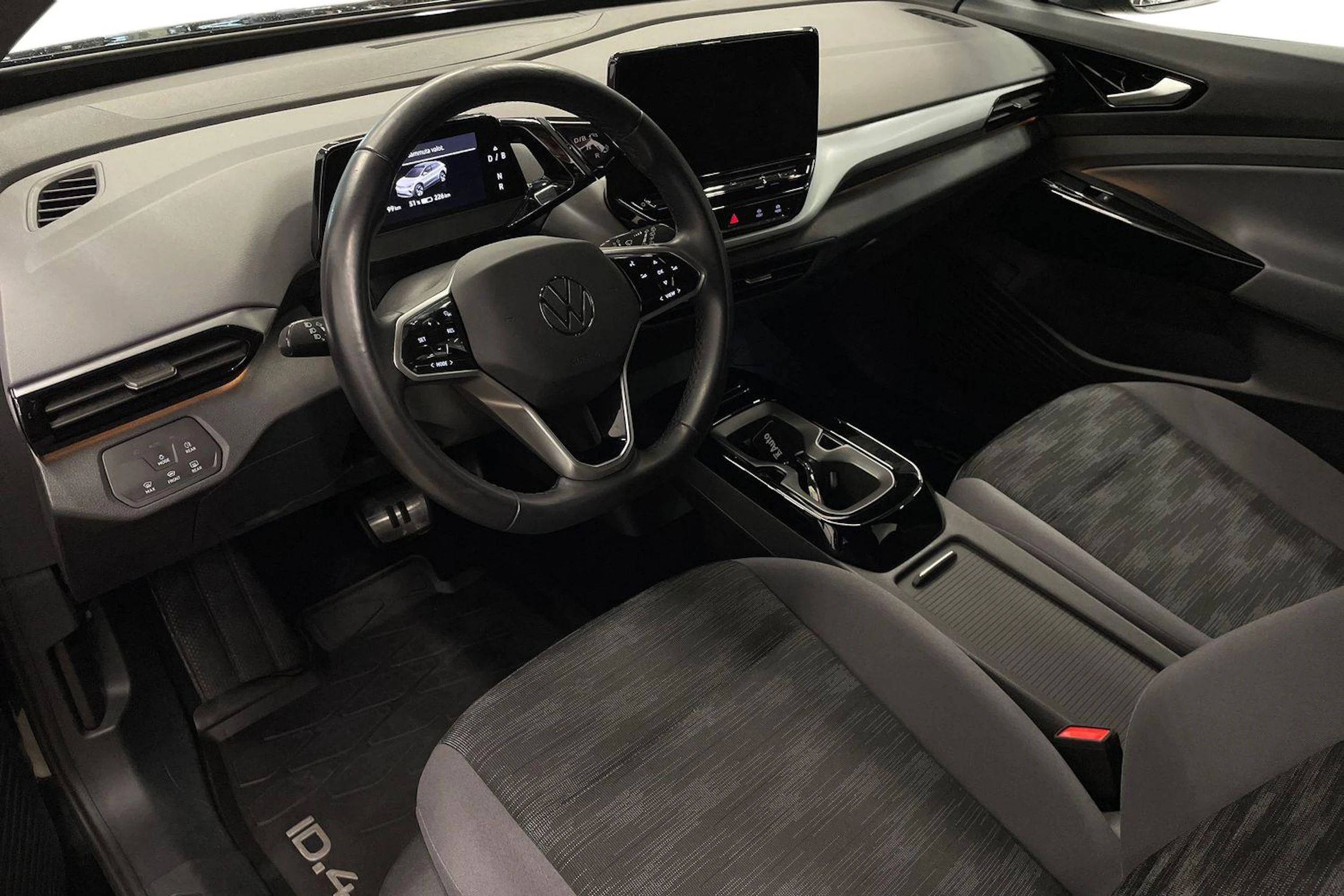 Musta Volkswagen ID.4 2023 kuva 6.