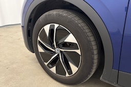 Sininen Volkswagen ID.4 2023 kuva 11.