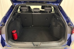 Sininen Volkswagen ID.4 2023 kuva 14.