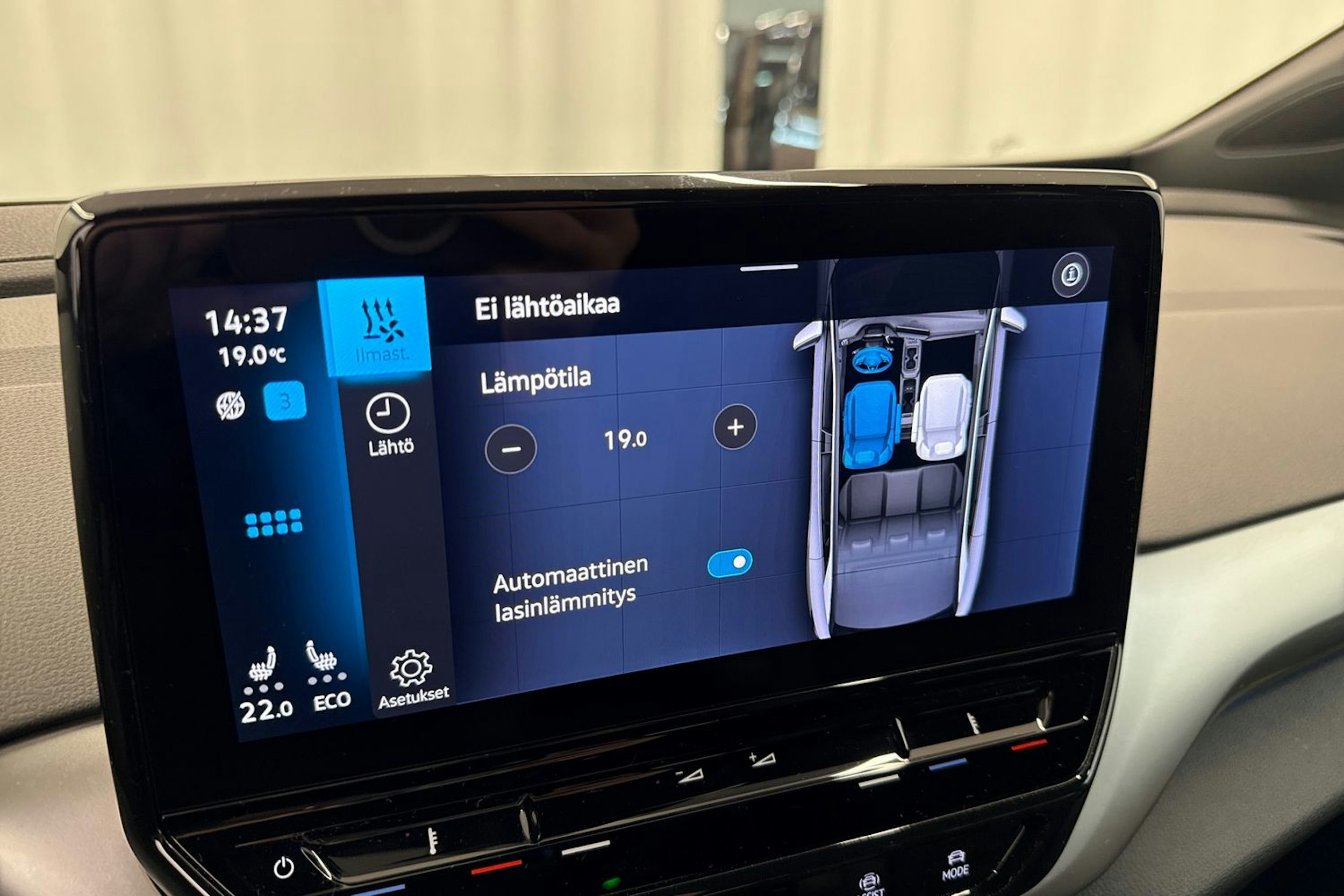 Sininen Volkswagen ID.4 2023 kuva 24.