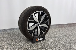 harmaa Volkswagen ID.4 2023 kuva 13.