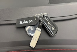 harmaa Volkswagen ID.4 2023 kuva 29.