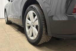 met. harmaa Volkswagen ID.4 2023 kuva 13.