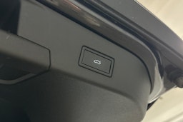 met. harmaa Volkswagen ID.4 2023 kuva 15.