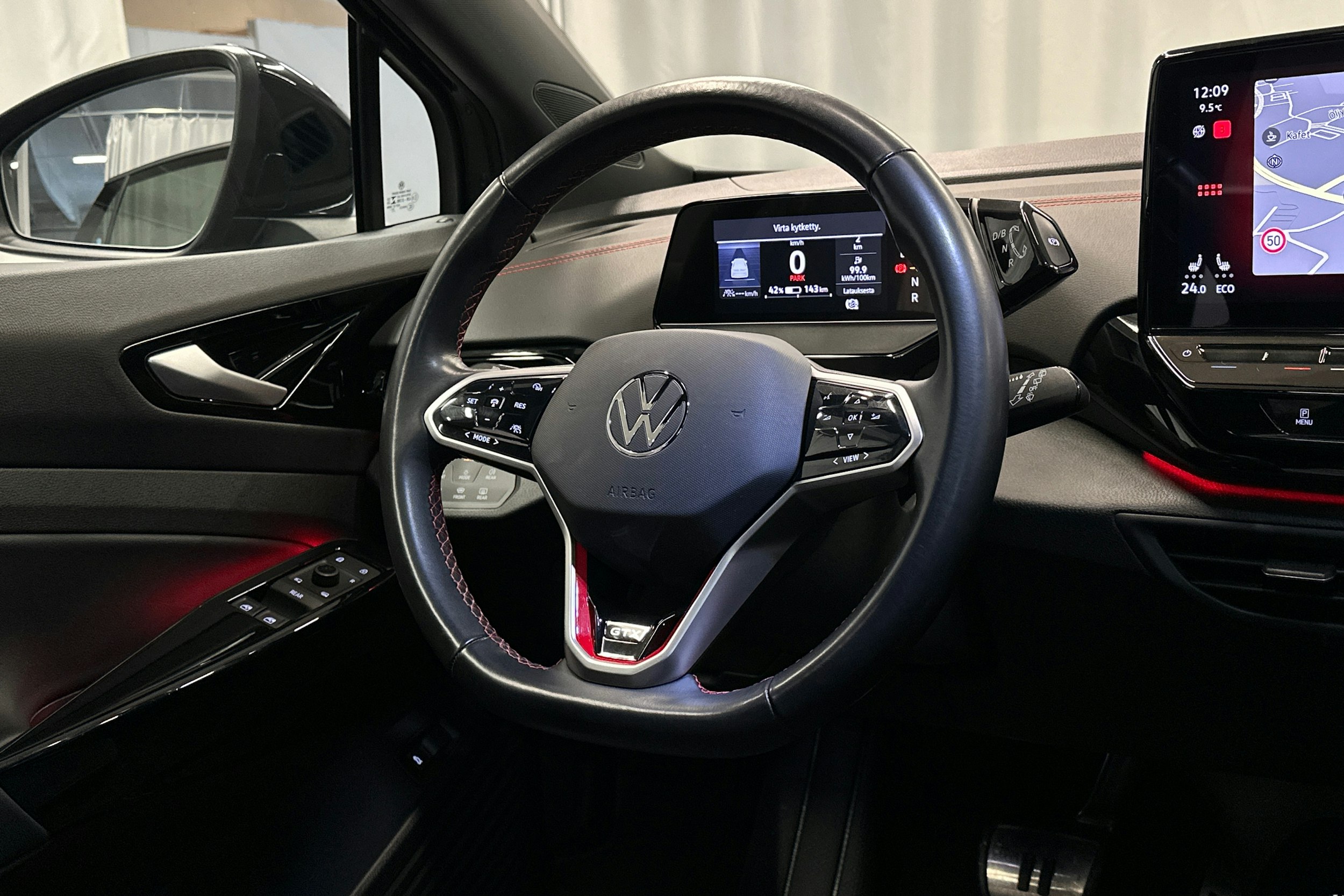 met. harmaa Volkswagen ID.4 2023 kuva 19.