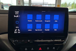 harmaa Volkswagen ID.4 2023 kuva 29.
