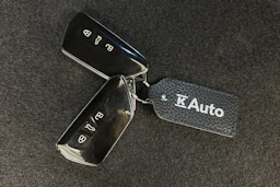 harmaa Volkswagen ID.4 2023 kuva 28.