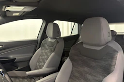 harmaa Volkswagen ID.4 2023 kuva 28.