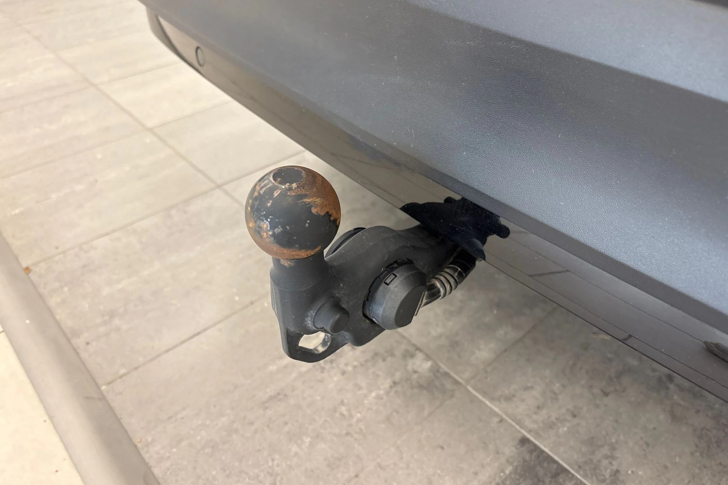 harmaa Volkswagen ID.4 2023 kuva 16.