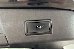 musta Volkswagen ID.4 2023 kuva 36.