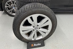 Sininen Volkswagen ID.4 2023 kuva 13.