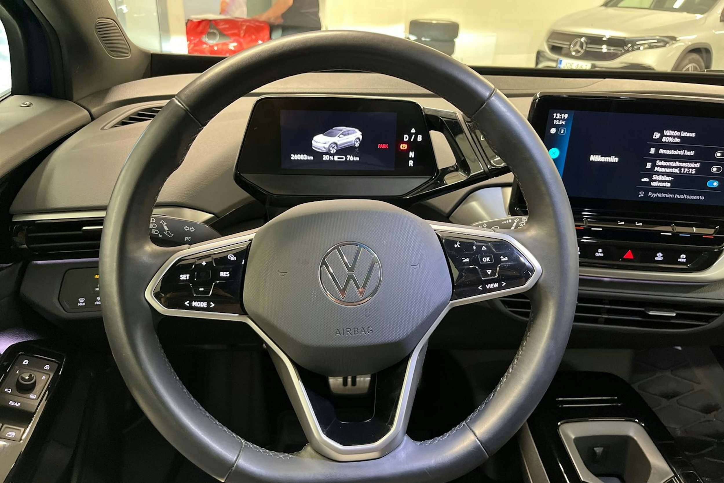 Sininen Volkswagen ID.4 2023 kuva 16.
